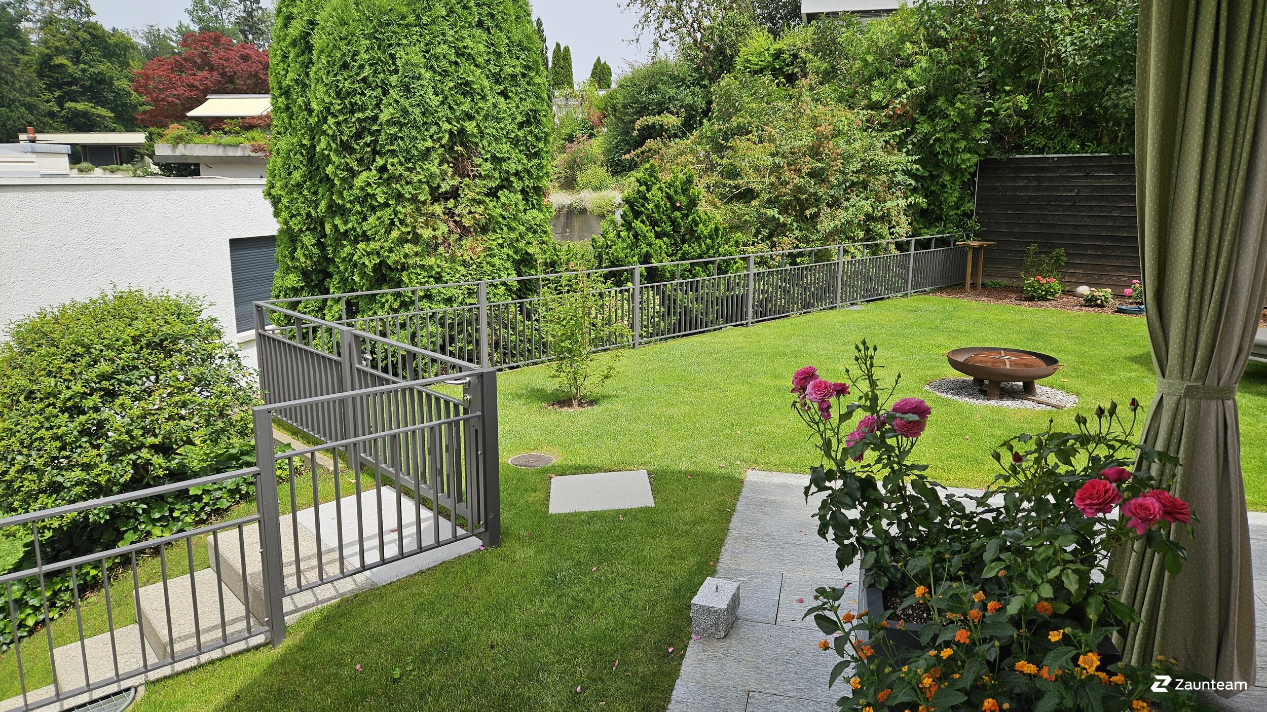 Geländer und Handläufe aus dem 2025 in 8058 Kloten Schweiz von Zaunteam Neftenbach.