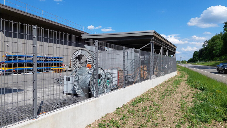 Doppelstabmattenzaun aus dem 2025 in 8200 Schaffhausen Schweiz von Zaunteam Neftenbach.