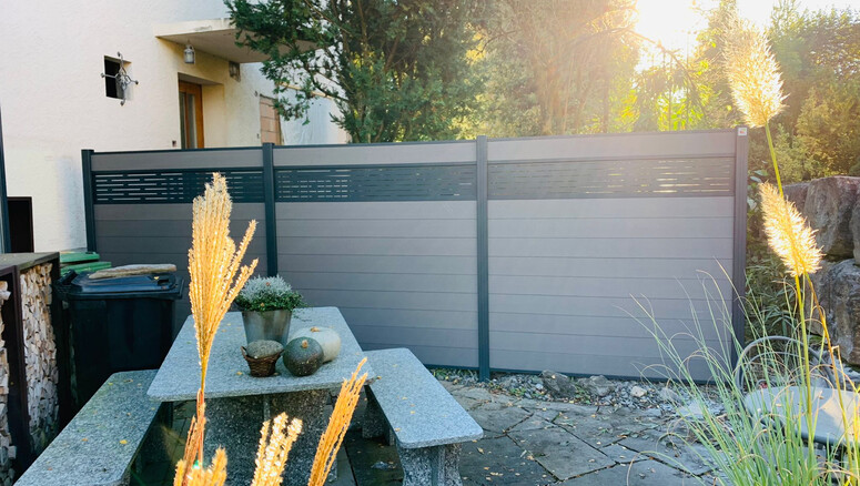 WPC Sichtschutz aus dem 2022 in 8303 Bassersdorf Schweiz von Zaunteam Neftenbach.