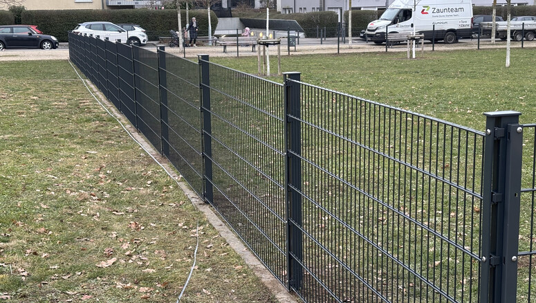 Doppelstabmattenzaun aus dem 2025 in 60326 Frankfurt am Main Deutschland von Zaunteam Main-Kinzig.