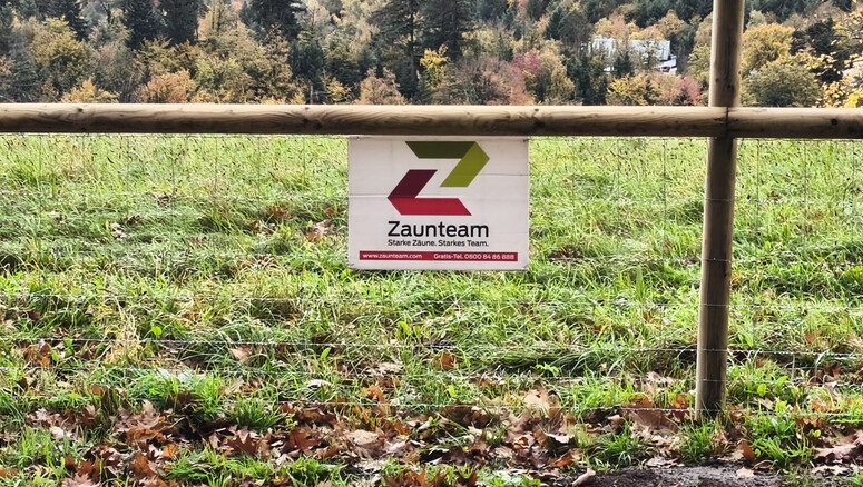 Halbrundlattenzaun aus dem 2025 in 76532 Baden-Baden Deutschland von Zaunteam Baden-Baden.