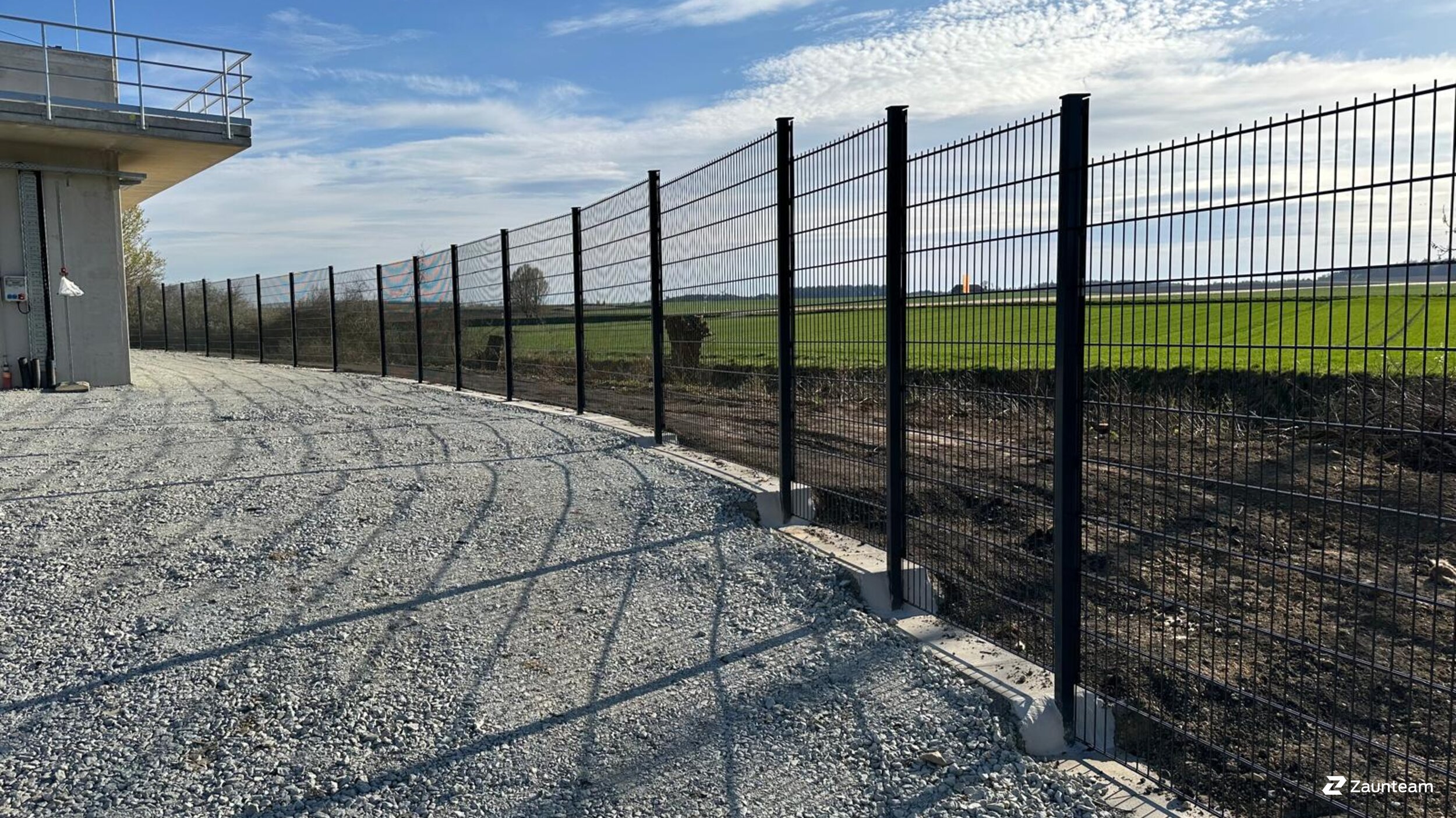 Doppelstabmattenzaun aus dem 2026 in 84061 Ergoldsbach Deutschland von Zaunteam Landshut.