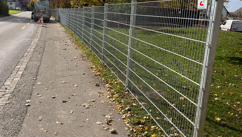 Doppelstabmattenzaun aus dem 2025 in 8262 Ramsen Schweiz von Zaunteam Thurgau AG.