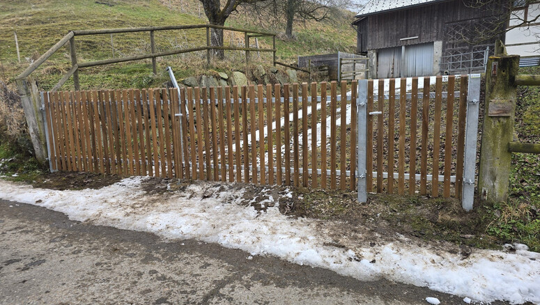 Holz Sichtschutz aus dem 2026 in 8553 Eschikofen Schweiz von Zaunteam Thurgau AG.
