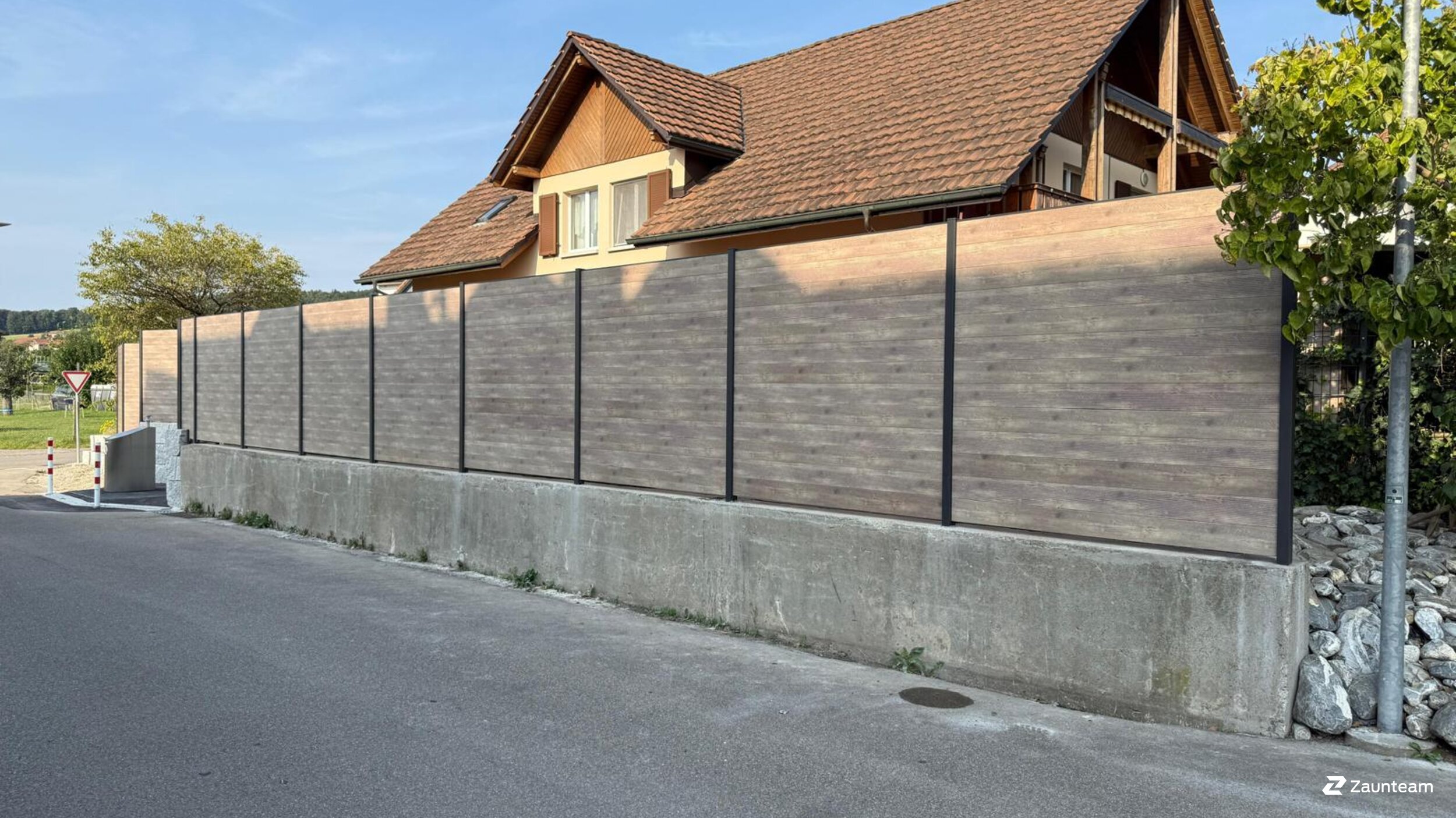 Aluminium Sichtschutz aus dem 2025 in 8508 Homburg Schweiz von Zaunteam Thurgau AG.