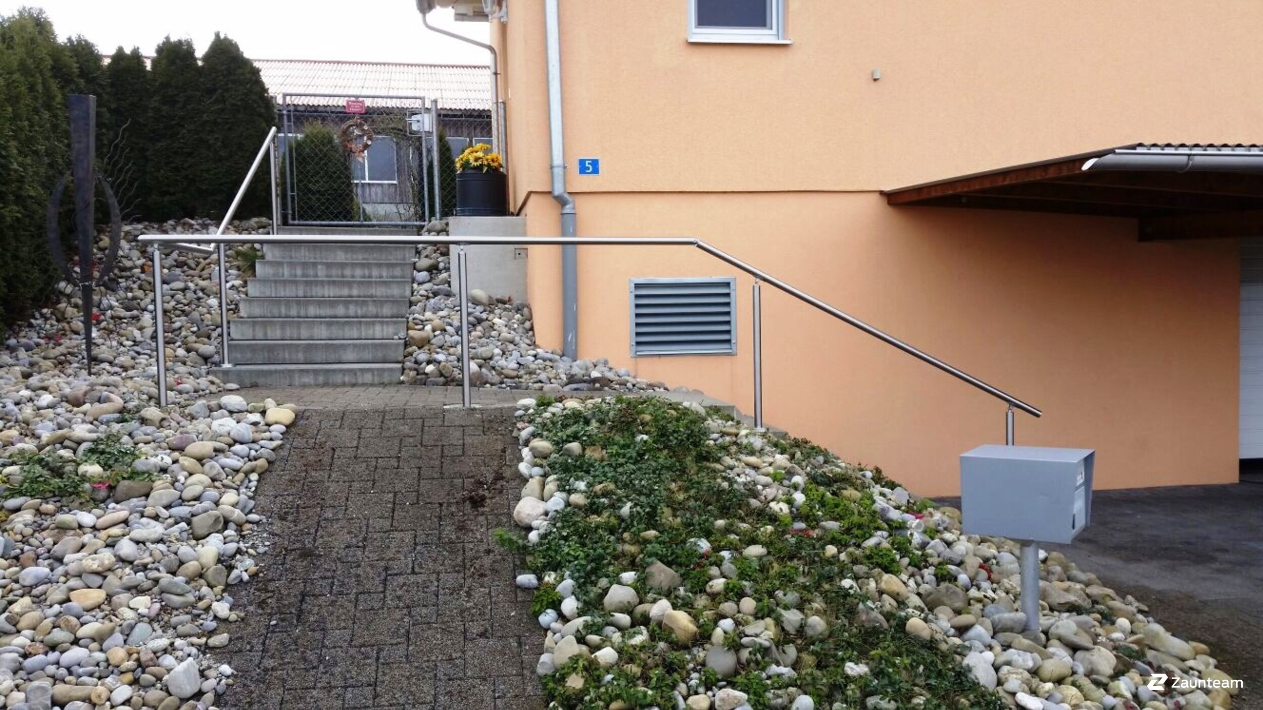 Geländer und Handläufe aus dem 2017 in 9564 Rothenhausen Schweiz von Zaunteam Thurgau AG.