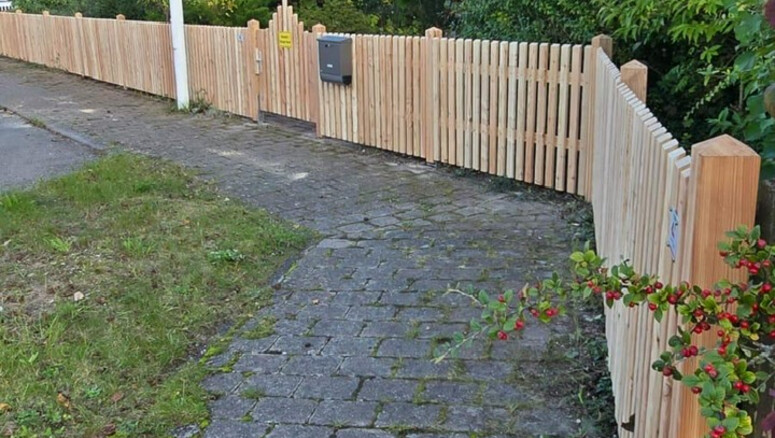 Lärchenzaun aus dem 2025 in 96450 Coburg Deutschland von Zaunteam Coburg.