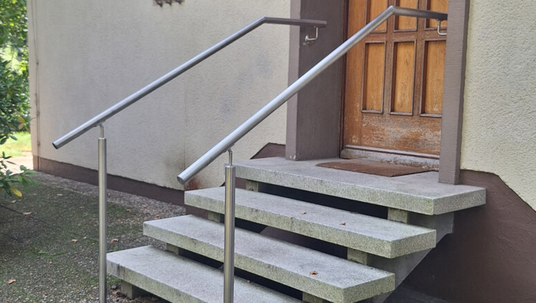 Geländer und Handläufe aus dem 2026 in 90513 Zirndorf Deutschland von Zaunteam Nürnberg.
