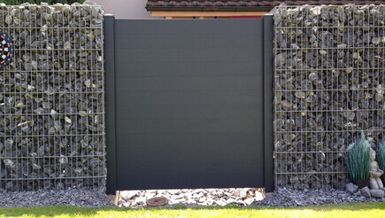 Aluminium Sichtschutz aus dem 2016 in 8646 Wagen Schweiz von Zaunteam Linth.