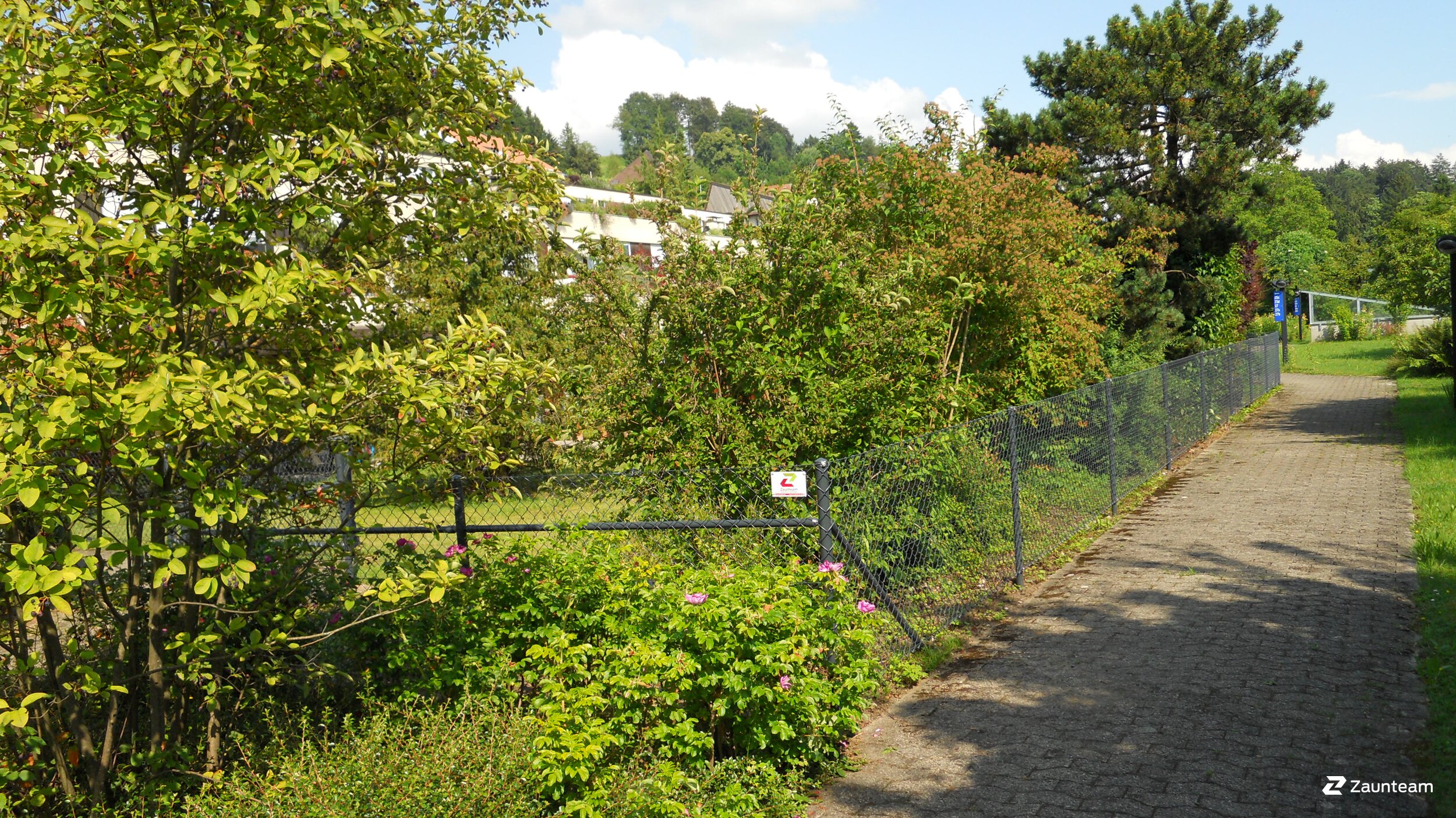 Maschendrahtzaun aus dem 2016 in 8635 Dürnten Schweiz von Zaunteam Linth.