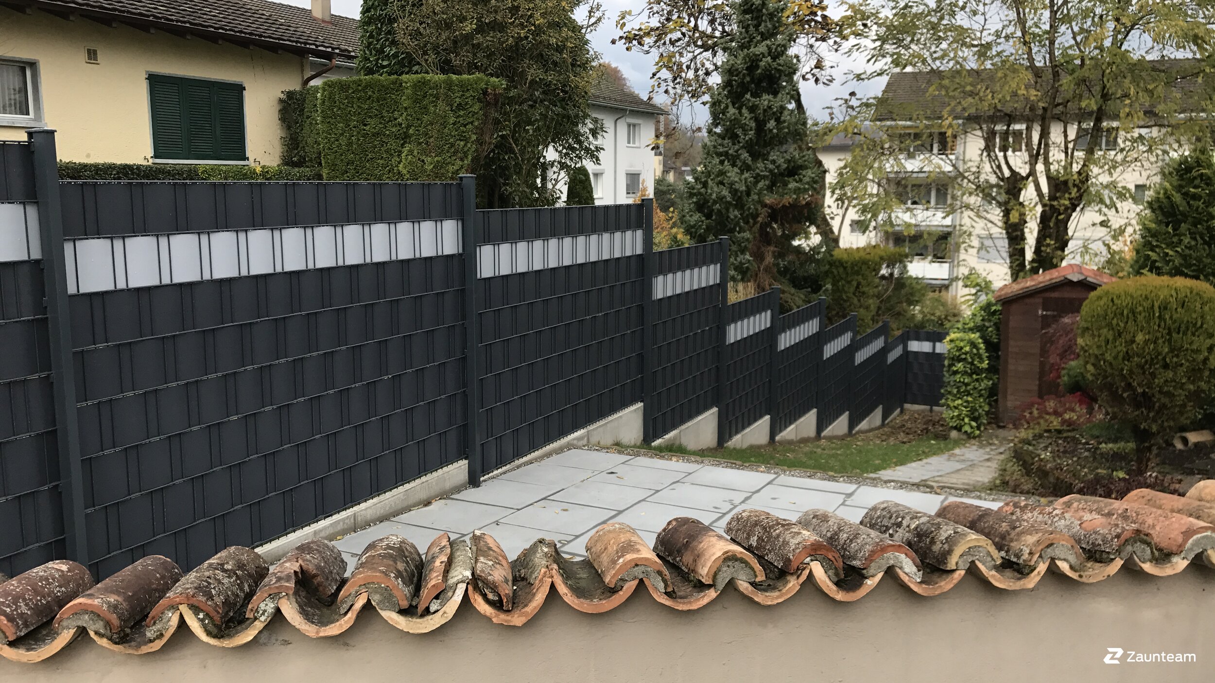 Protection brise-vue en tressage de 2017 à 8645 Jona Suisse de Zaunteam Linth.