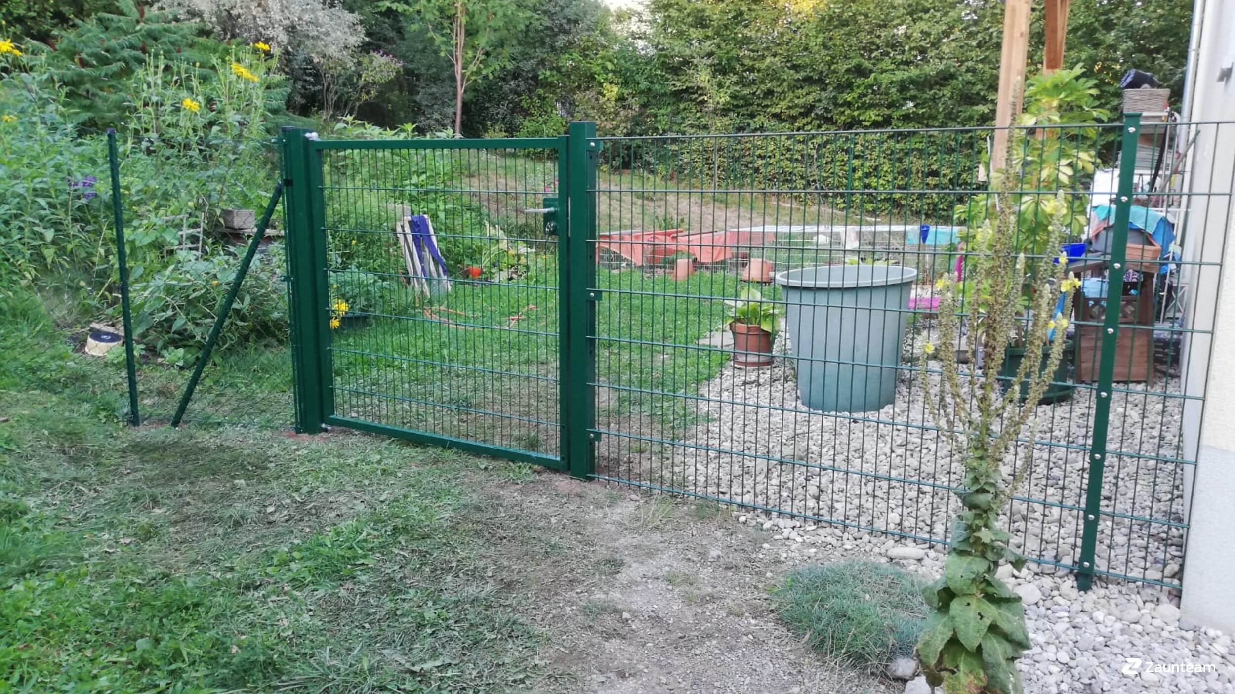 Doppelstabmattenzaun aus dem 2019 in 3032 Eichgraben Österreich von Zaunteam Wienerwald.