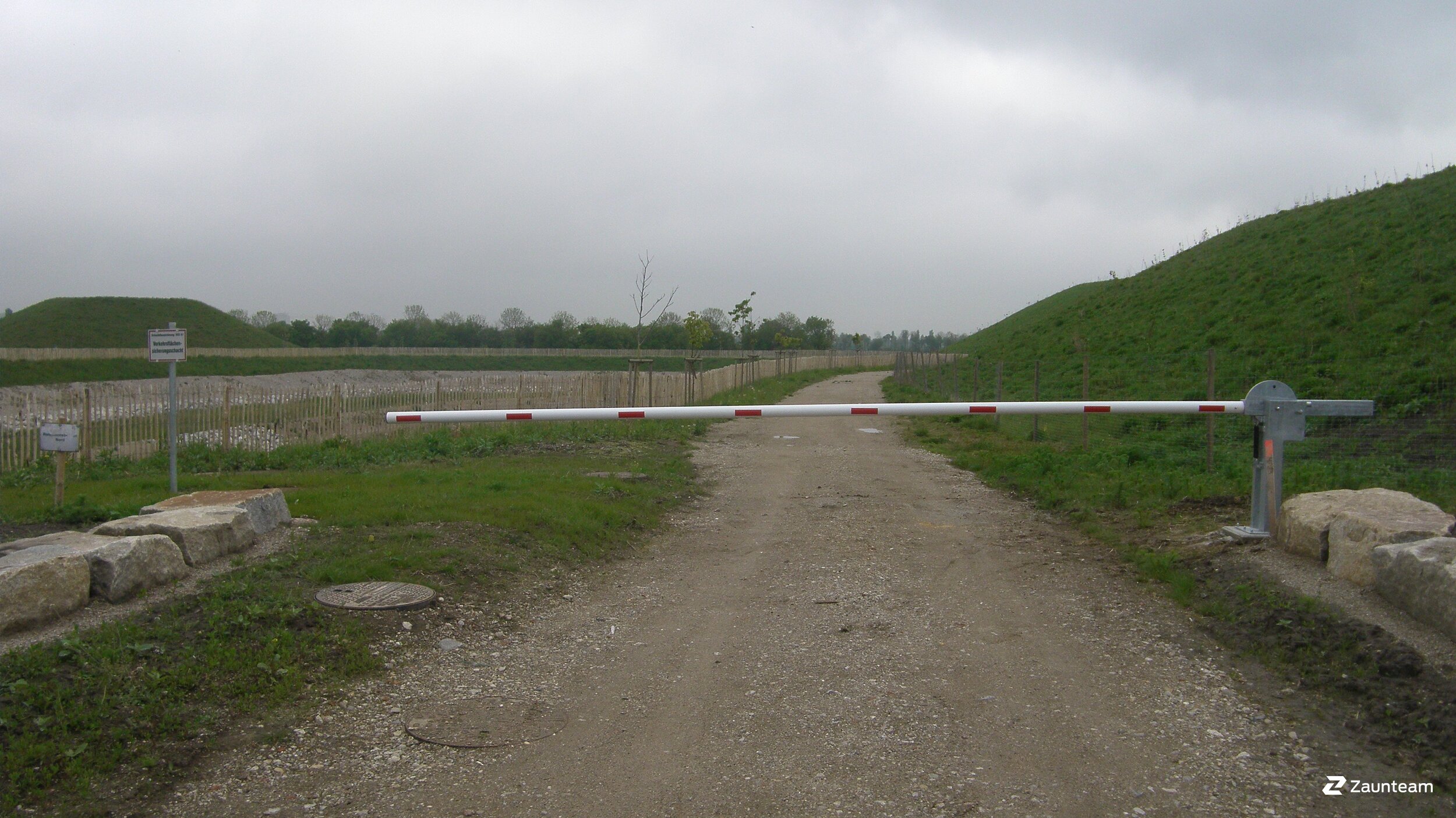 Portes et Passantes de 2019 à 2331 Vösendorf Autriche de Zaunteam Wienerwald.