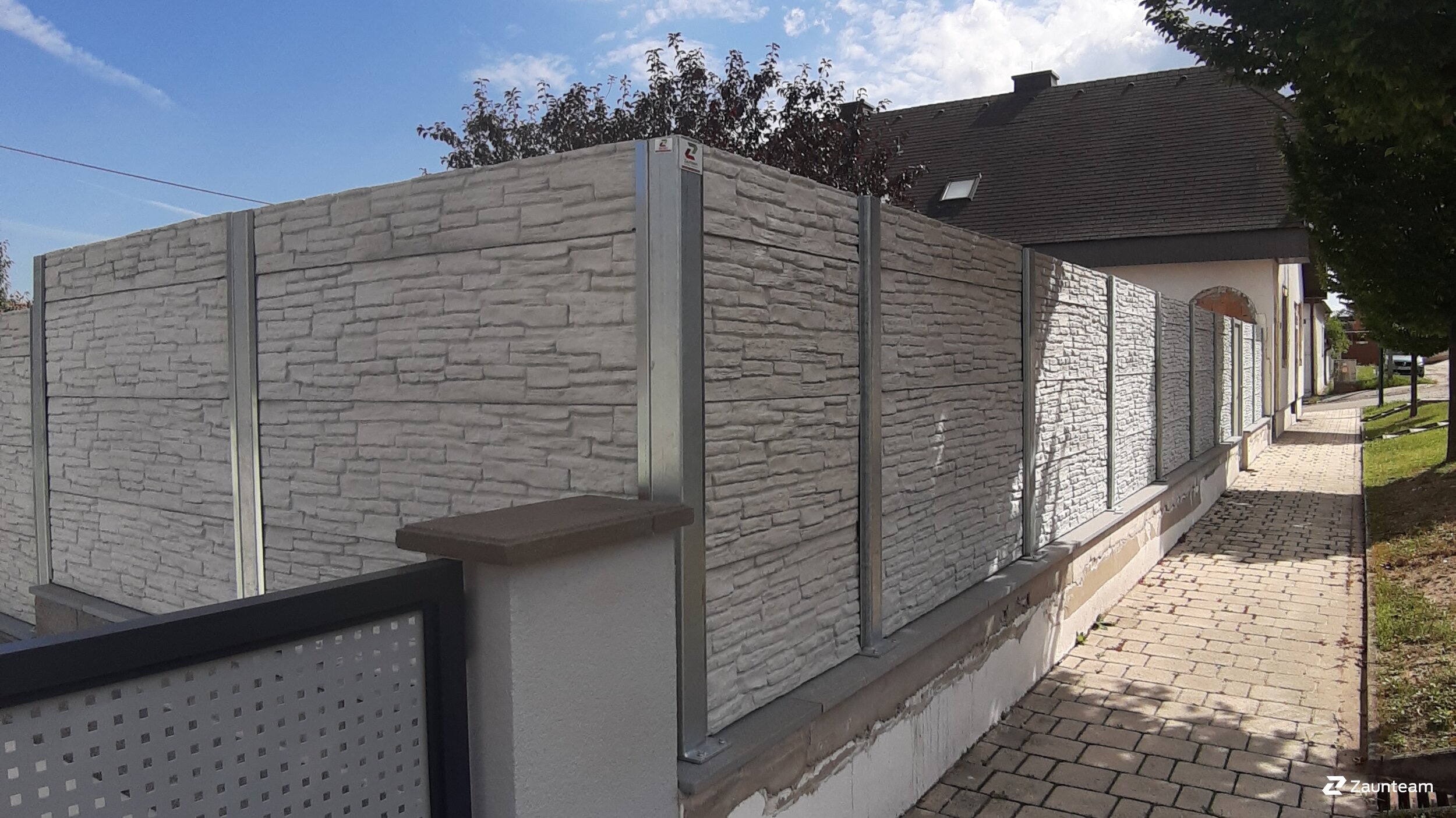 Betonzaun aus dem 2020 in 7013 Klingenbach Österreich von Zaunteam Schneebergland.