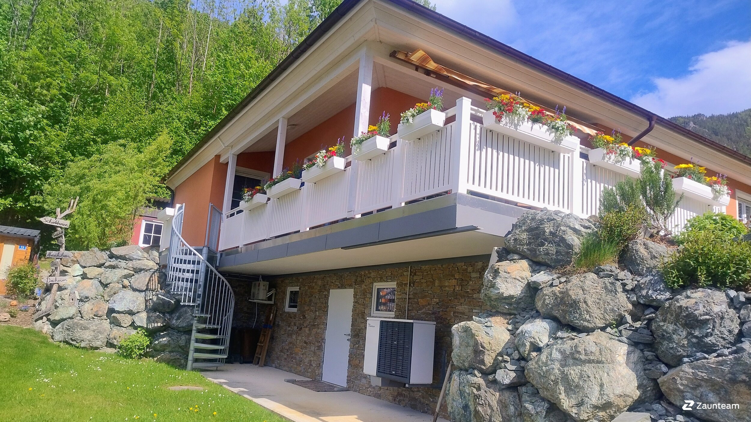 Garde-corps et main-courantes de 2025 à 2641 Schottwien Autriche de Zaunteam Schneebergland.