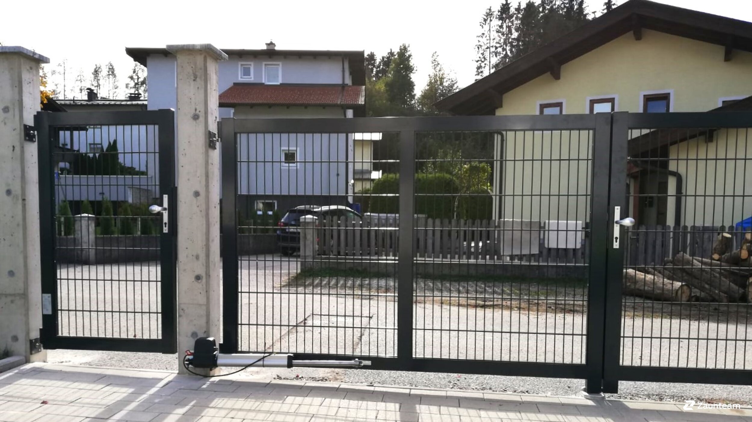 Doppelstabmattenzaun aus dem 2024 in 6336 Langkampfen Österreich von Zaunteam Tirol Unterland.