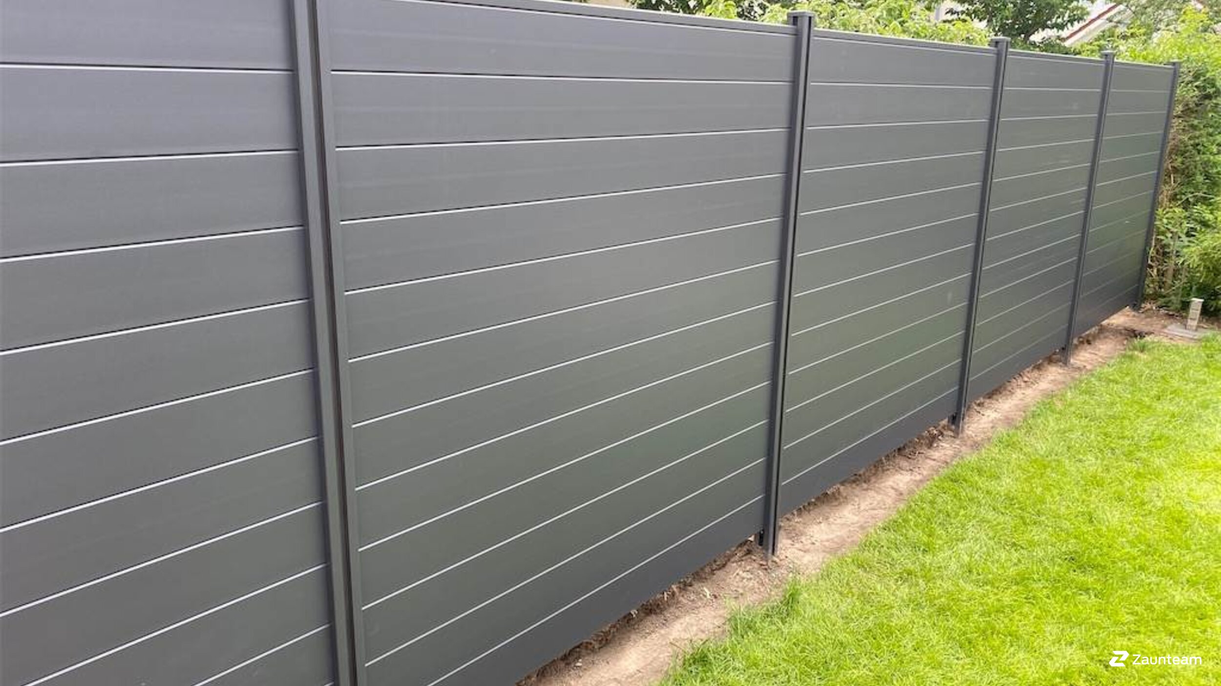 Protection brise-vue en aluminium de 2022 à 06128 Halle Allemagne de Zaunteam Halle.