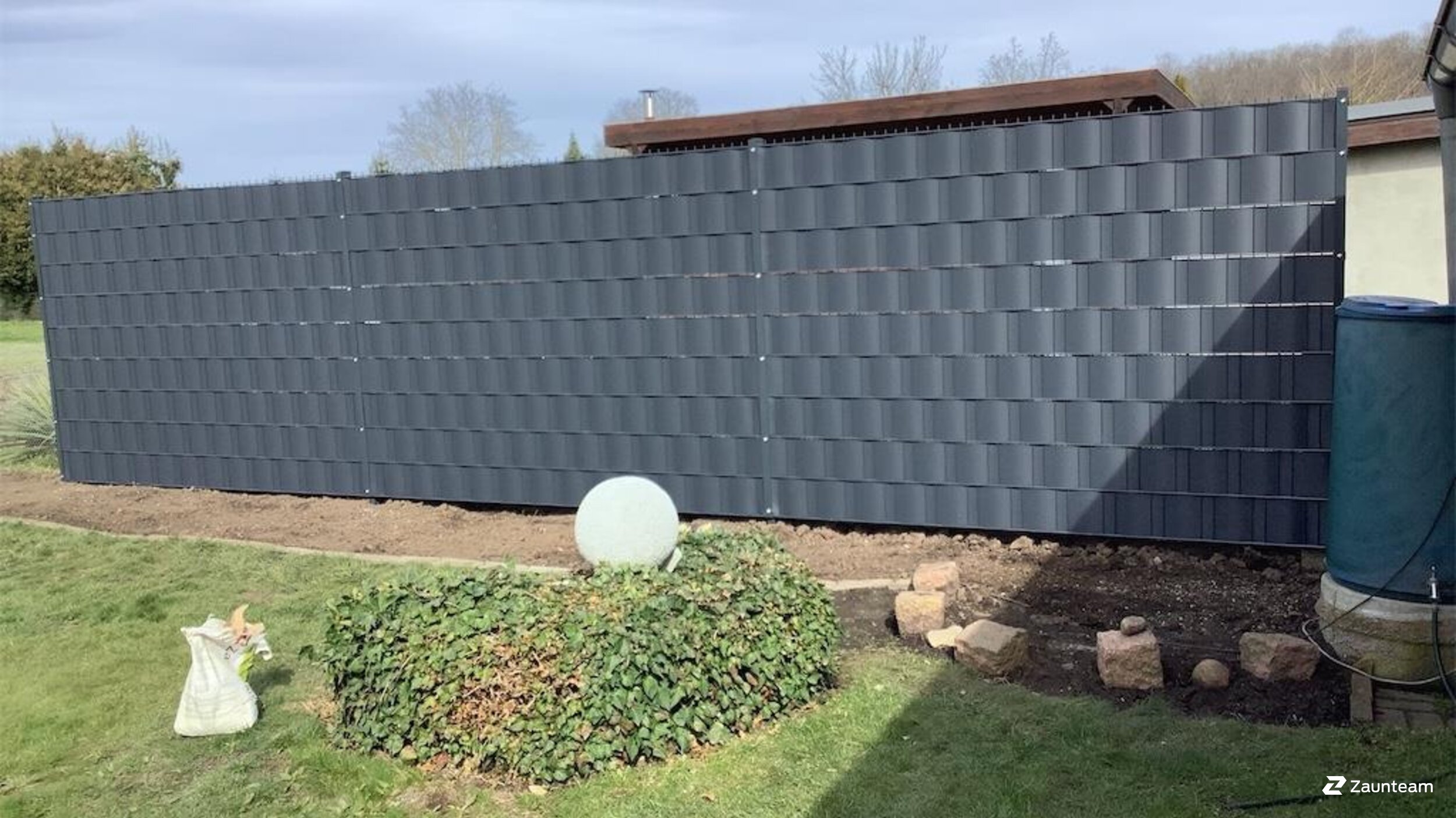 Protection brise-vue en tressage de 2023 à 06132 Halle Allemagne de Zaunteam Halle.