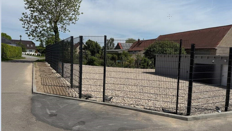 Doppelstabmattenzaun aus dem 2025 in 06237 Leuna Deutschland von Zaunteam Halle.