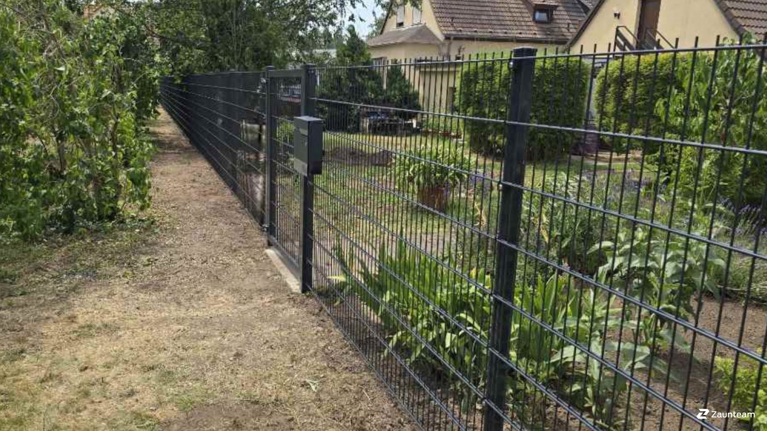 Doppelstabmattenzaun aus dem 2025 in 06120 Halle Deutschland von Zaunteam Halle.