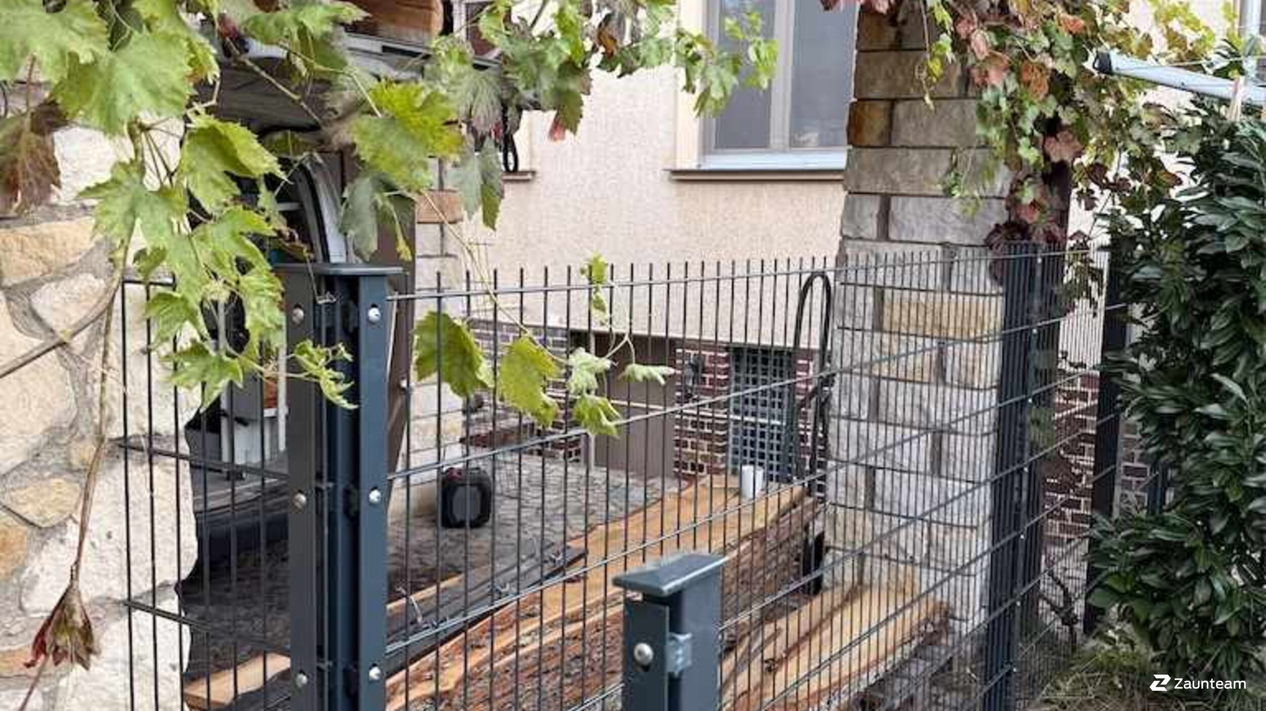 Doppelstabmattenzaun aus dem 2025 in 06130 Halle Deutschland von Zaunteam Halle.