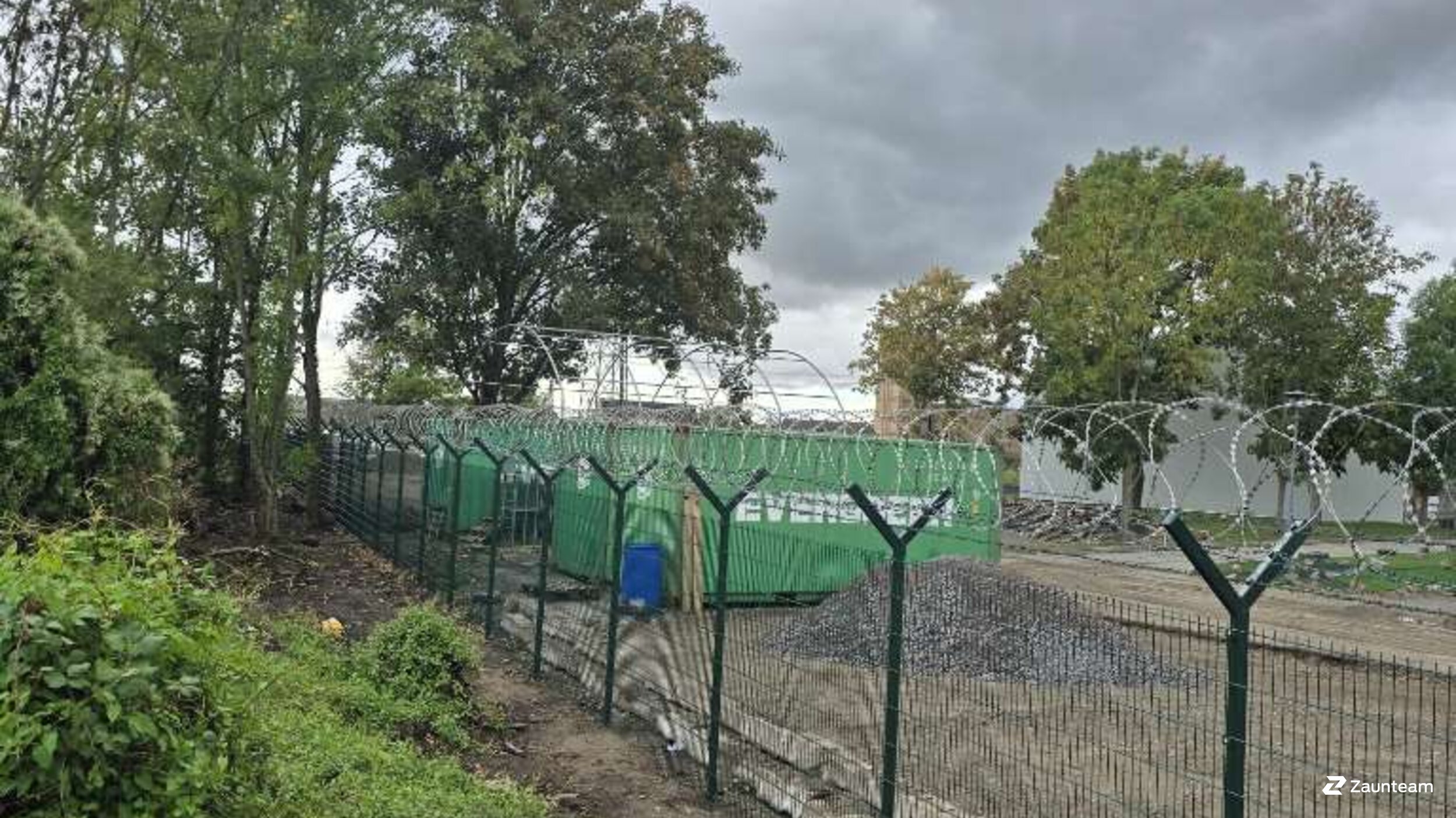 Clôture en panneau double fil de 2025 à 06132 Halle Allemagne de Zaunteam Halle.