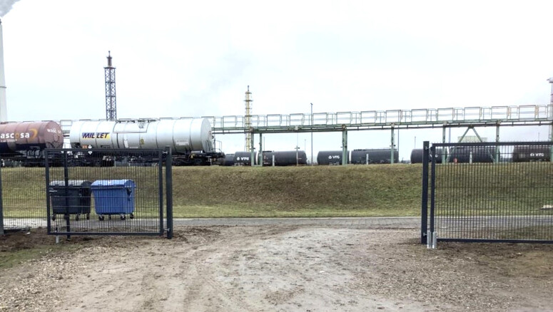 Doppelstabmattenzaun aus dem 2026 in 06237 Kötschlitz Deutschland von Zaunteam Halle.