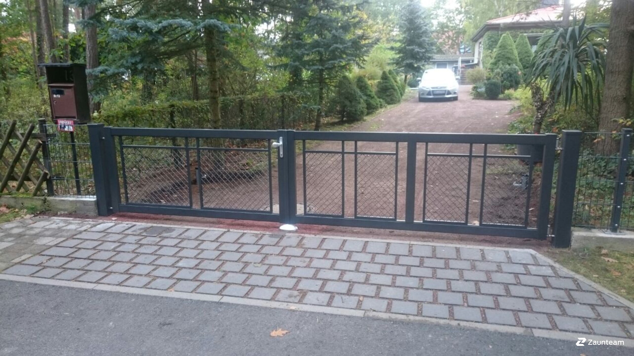 Aluzaun aus dem 2017 in 06785 Oranienbaum-Wörlitz Deutschland von Zaunteam Fläming.