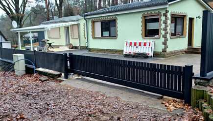 Automatische Tore aus dem 2021 in 06785 Oranienbaum-Wörlitz Deutschland von Zaunteam Fläming.