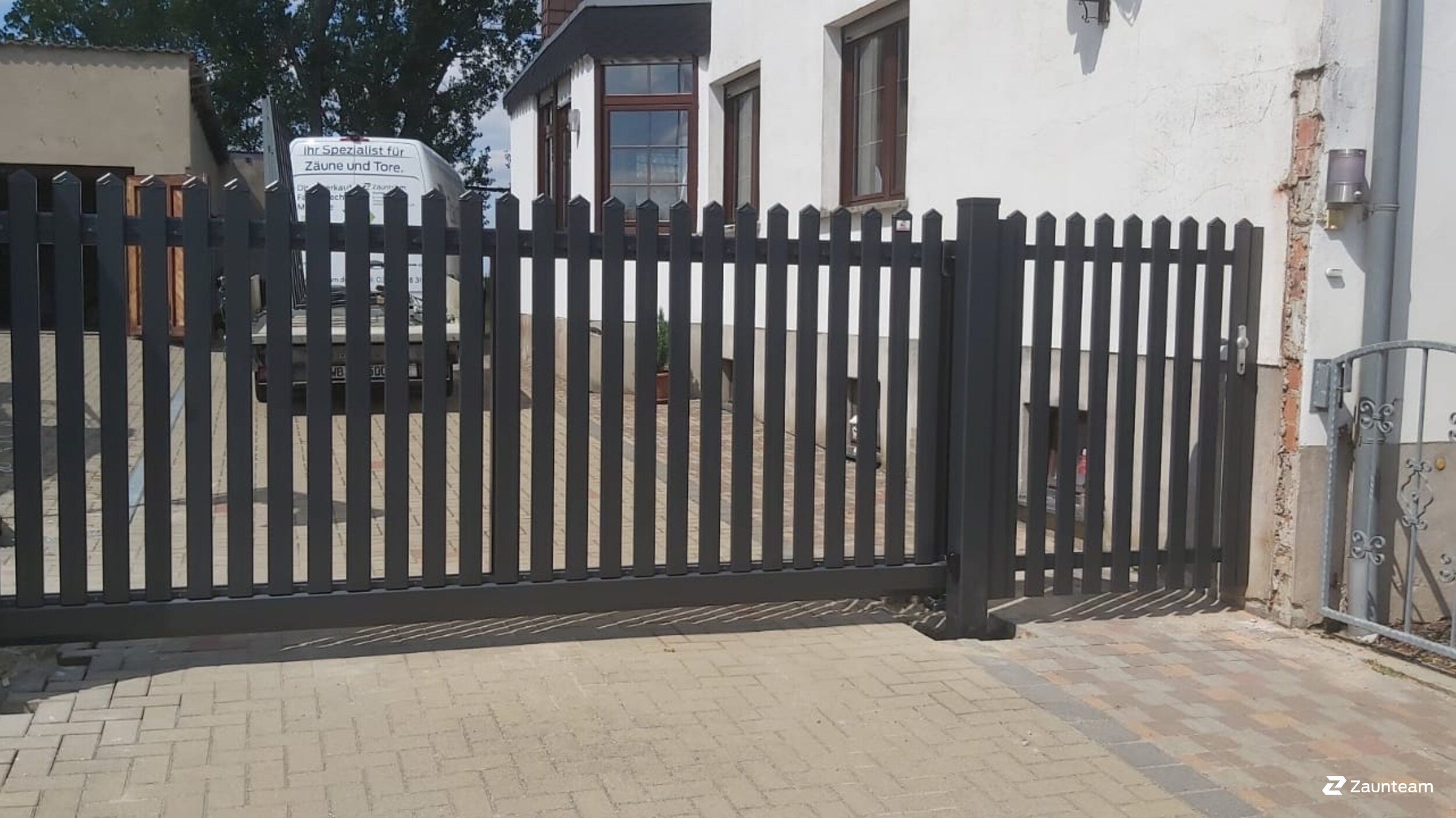 Automatische Tore aus dem 2020 in 39279 Loburg Deutschland von Zaunteam Fläming.