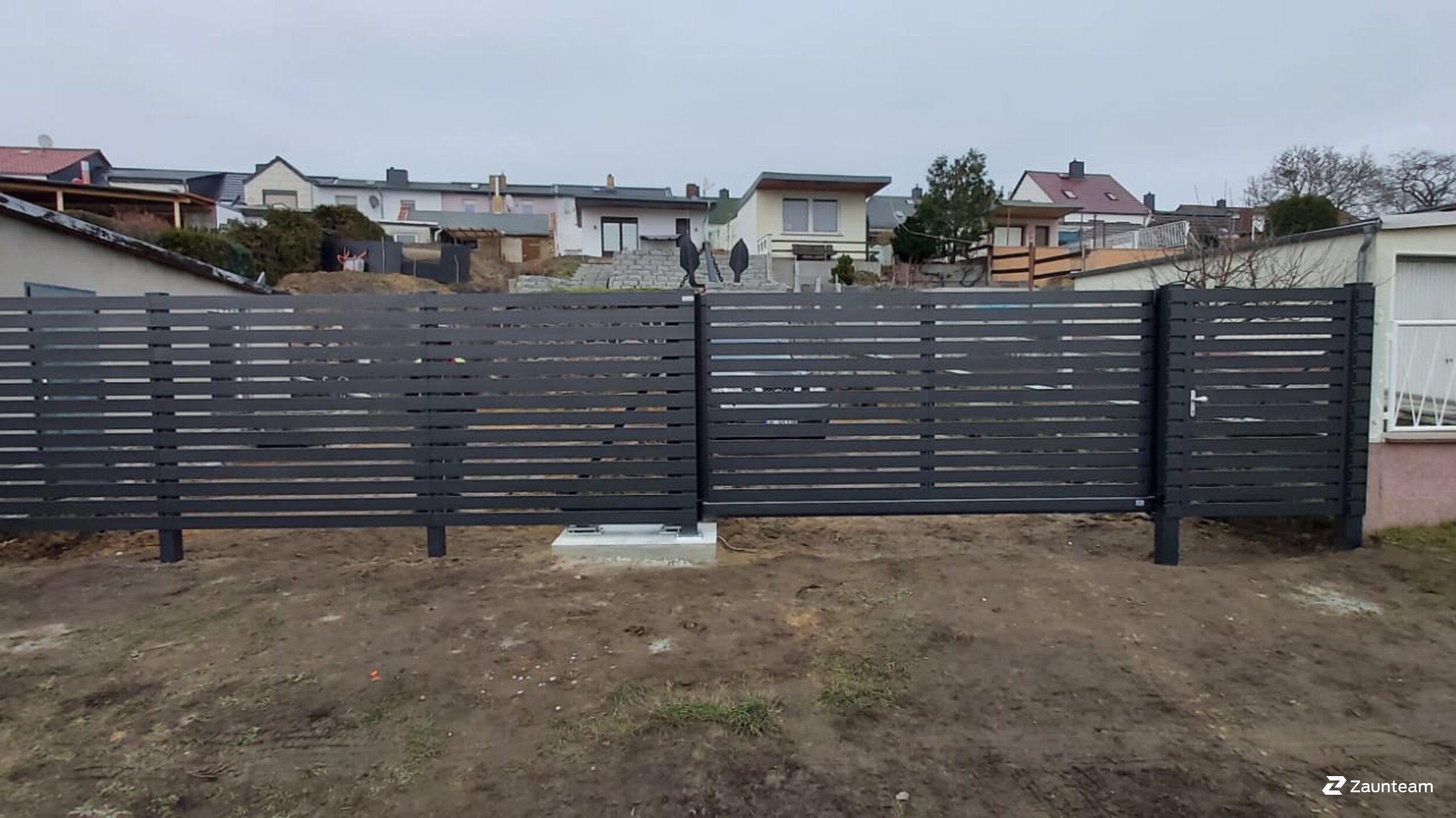 Automatische Tore aus dem 2021 in 06869 Coswig Deutschland von Zaunteam Fläming.