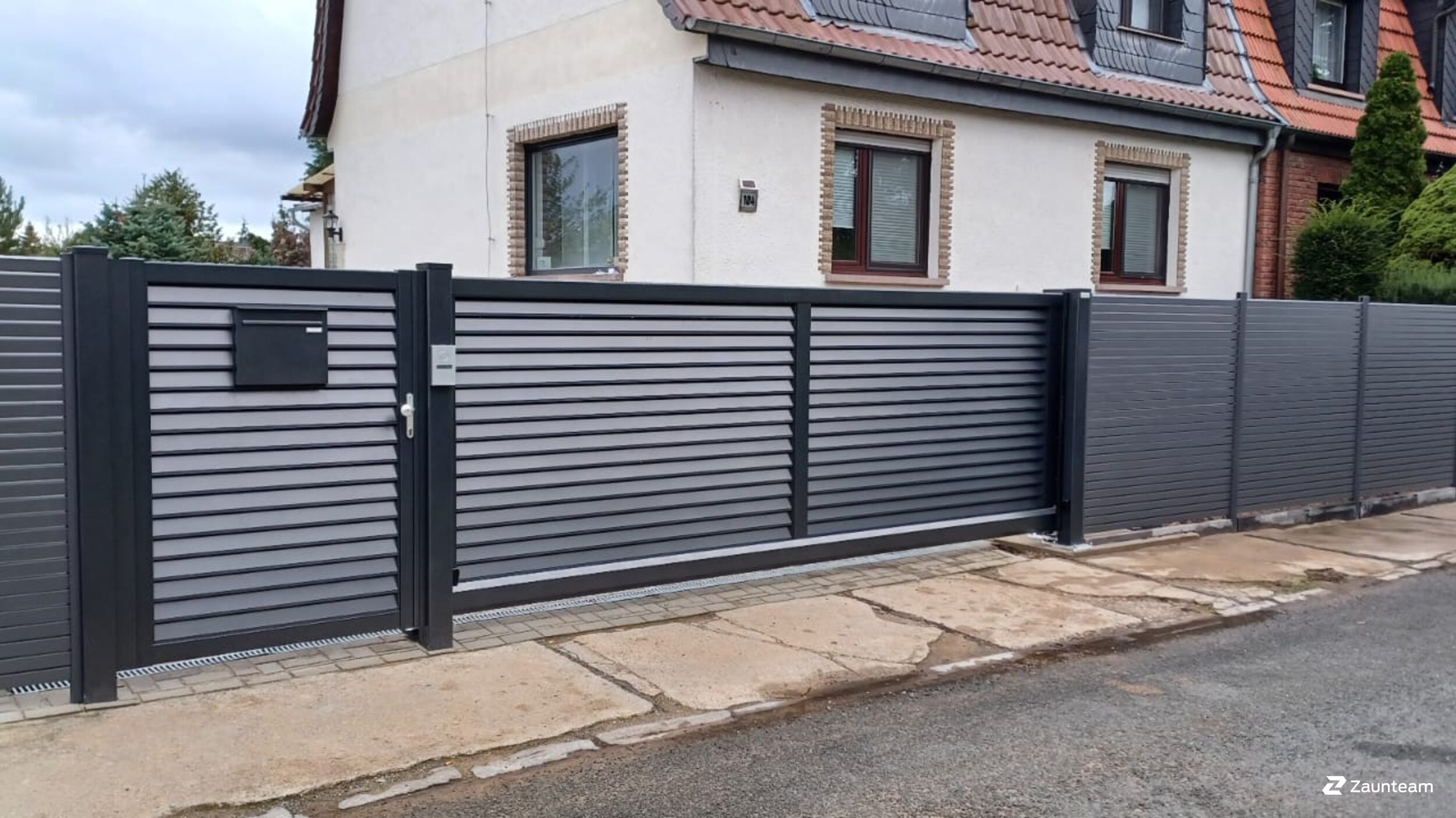 Automatische Tore aus dem 2022 in 06886 Lutherstadt Wittenberg Deutschland von Zaunteam Fläming.