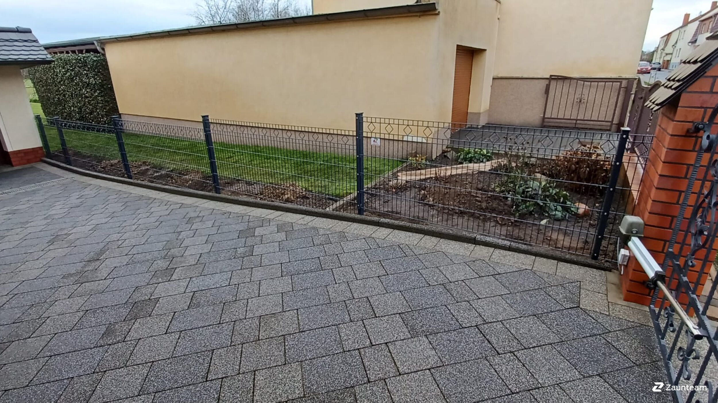 Deko-Doppelstabmattenzaun aus dem 2022 in 06886 Lutherstadt Wittenberg Deutschland von Zaunteam Fläming.
