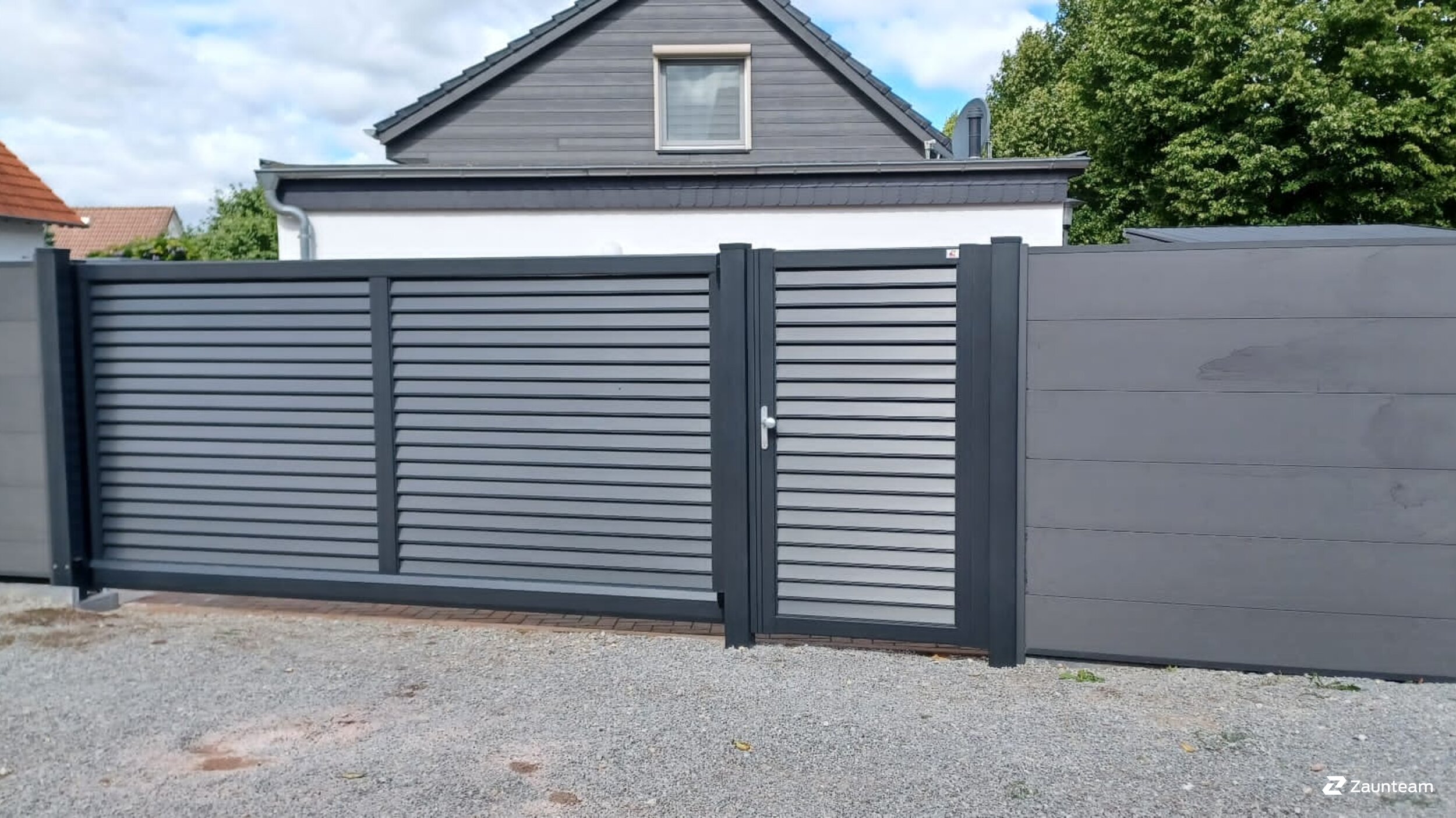 Automatische Tore aus dem 2023 in 06847 Dessau-Rosslau Deutschland von Zaunteam Fläming.