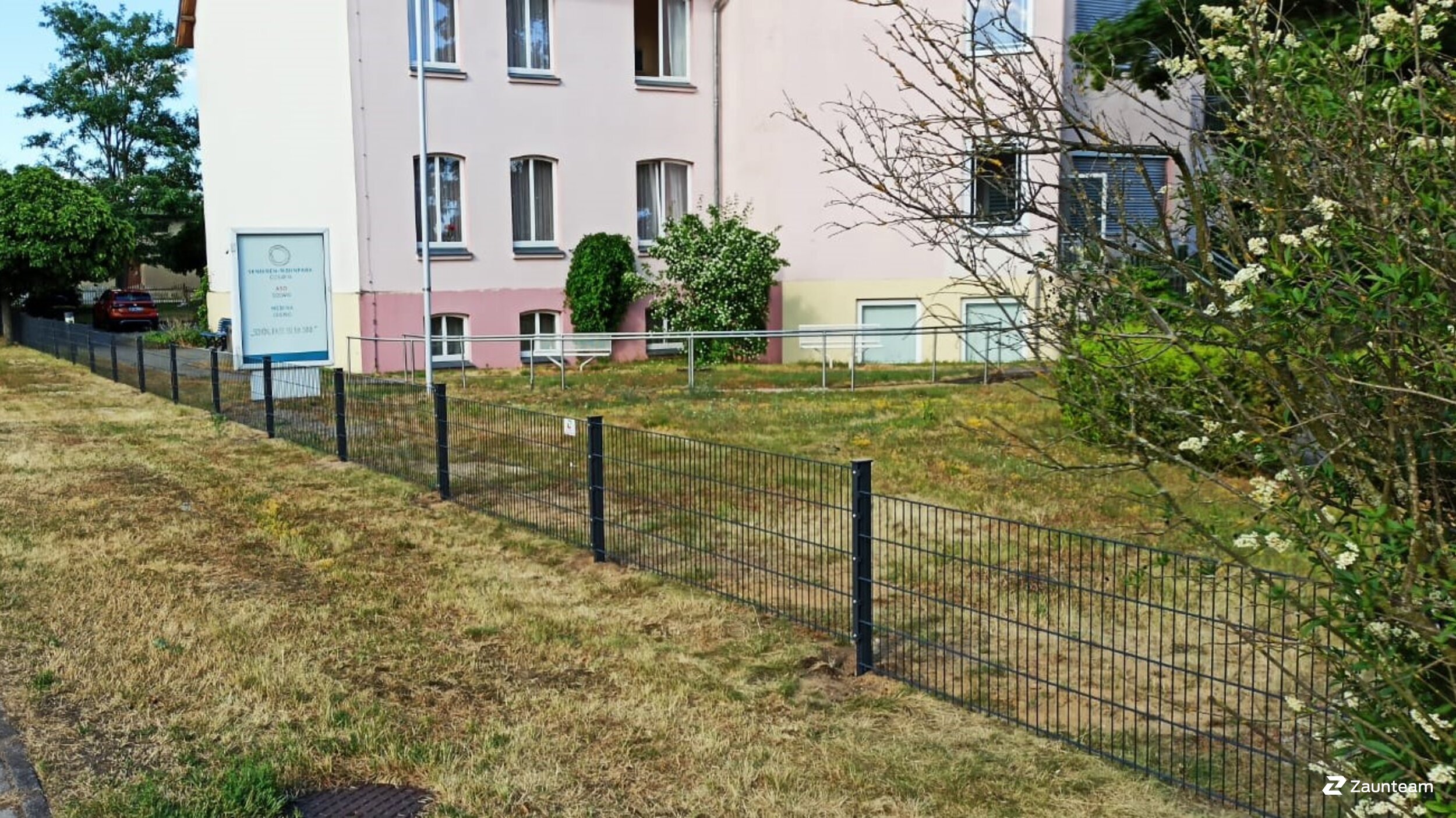 Doppelstabmattenzaun aus dem 2021 in 06869 Coswig (Anhalt) Deutschland von Zaunteam Fläming.