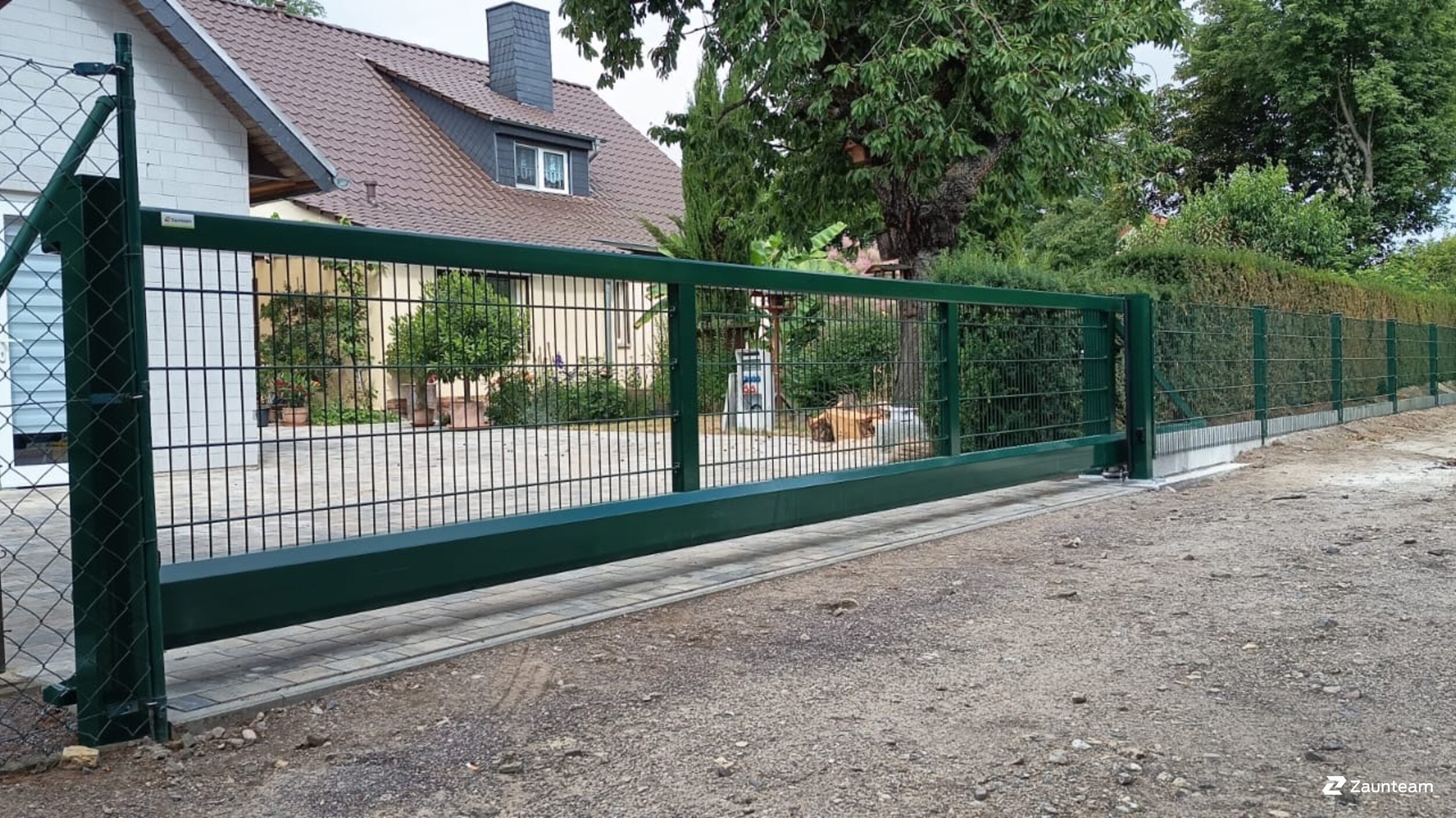 Automatische Tore aus dem 2025 in 06766 Bitterfeld- Wolfen Deutschland von Zaunteam Fläming.