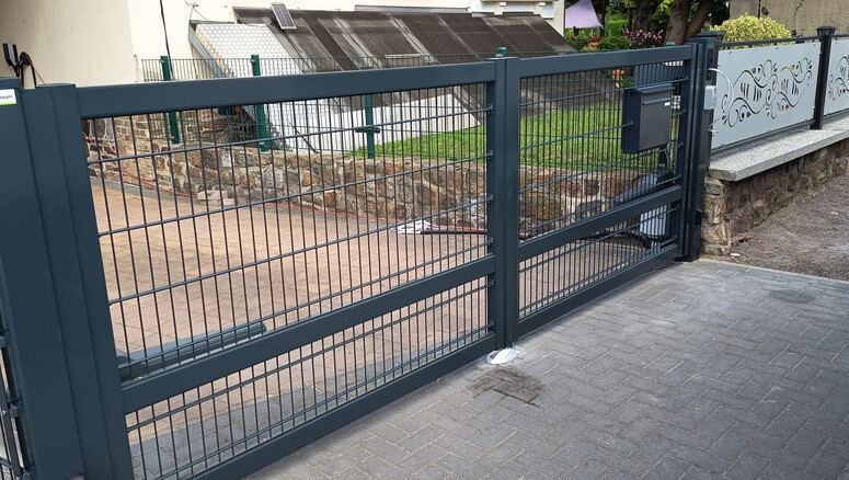 Aluzaun aus dem 2025 in 39261 Zerbst Deutschland von Zaunteam Fläming.