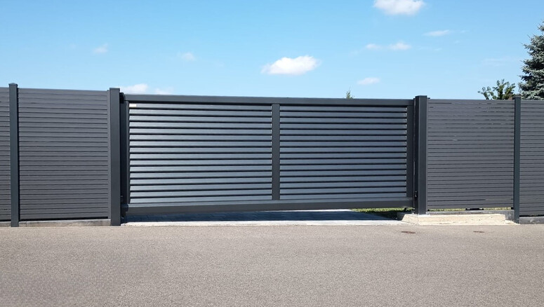 Automatische Tore aus dem 2025 in 06773 Gräfenhainichen Deutschland von Zaunteam Fläming.