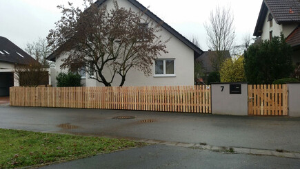Lärchenzaun aus dem 2016 in 96114 Hirschaid Deutschland von Franchise AG.