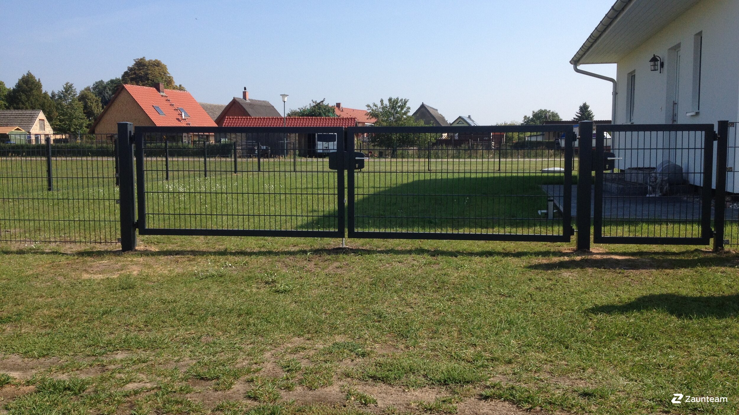 Doppelstabmattenzaun aus dem 2016 in 17375 Leopoldshagen Deutschland von Zaunteam Pasewalk.