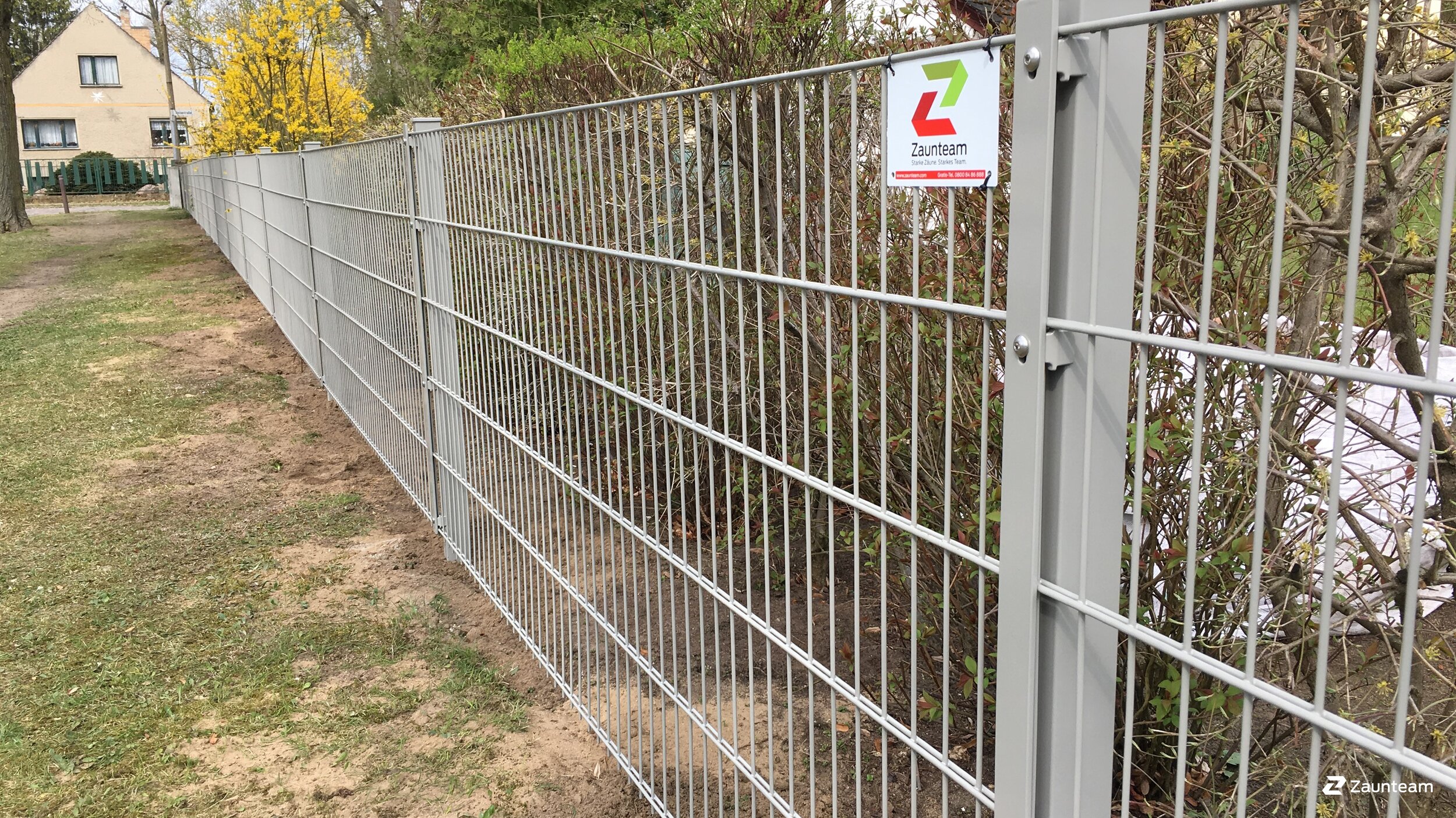 Doppelstabmattenzaun aus dem 2017 in 16341 Panketal Deutschland von Zaunteam Bernau.
