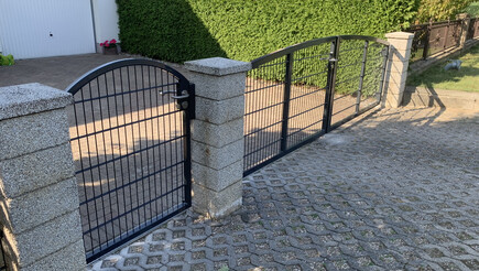 Deko-Doppelstabmattenzaun aus dem 2024 in 17291 Grünow Deutschland von Zaunteam Pasewalk.
