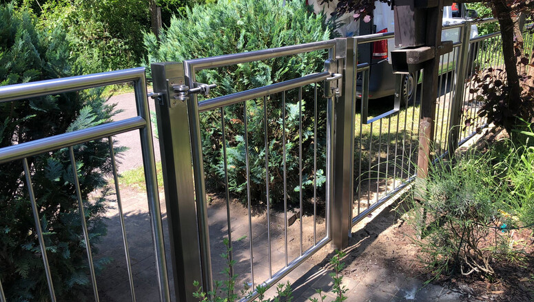 Geländer und Handläufe aus dem 2025 in 10243 Berlin Deutschland von Zaunteam Pasewalk.
