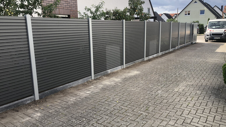 Aluminium Sichtschutz aus dem 2025 in 16303 Schwedt Deutschland von Zaunteam Pasewalk.