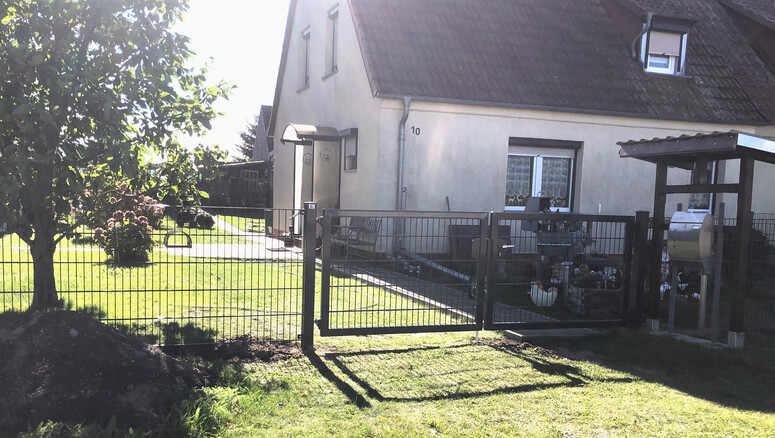 Doppelstabmattenzaun aus dem 2025 in 17392 Rebelow Deutschland von Zaunteam Pasewalk.