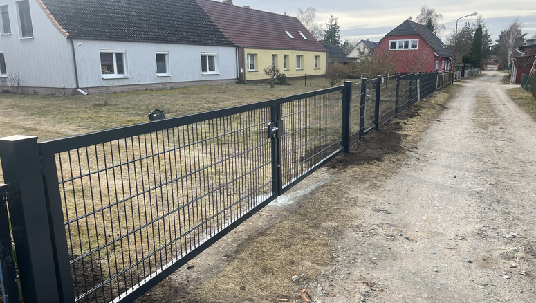 Doppelstabmattenzaun aus dem 2026 in 17375 Leopoldshagen Deutschland von Zaunteam Pasewalk.