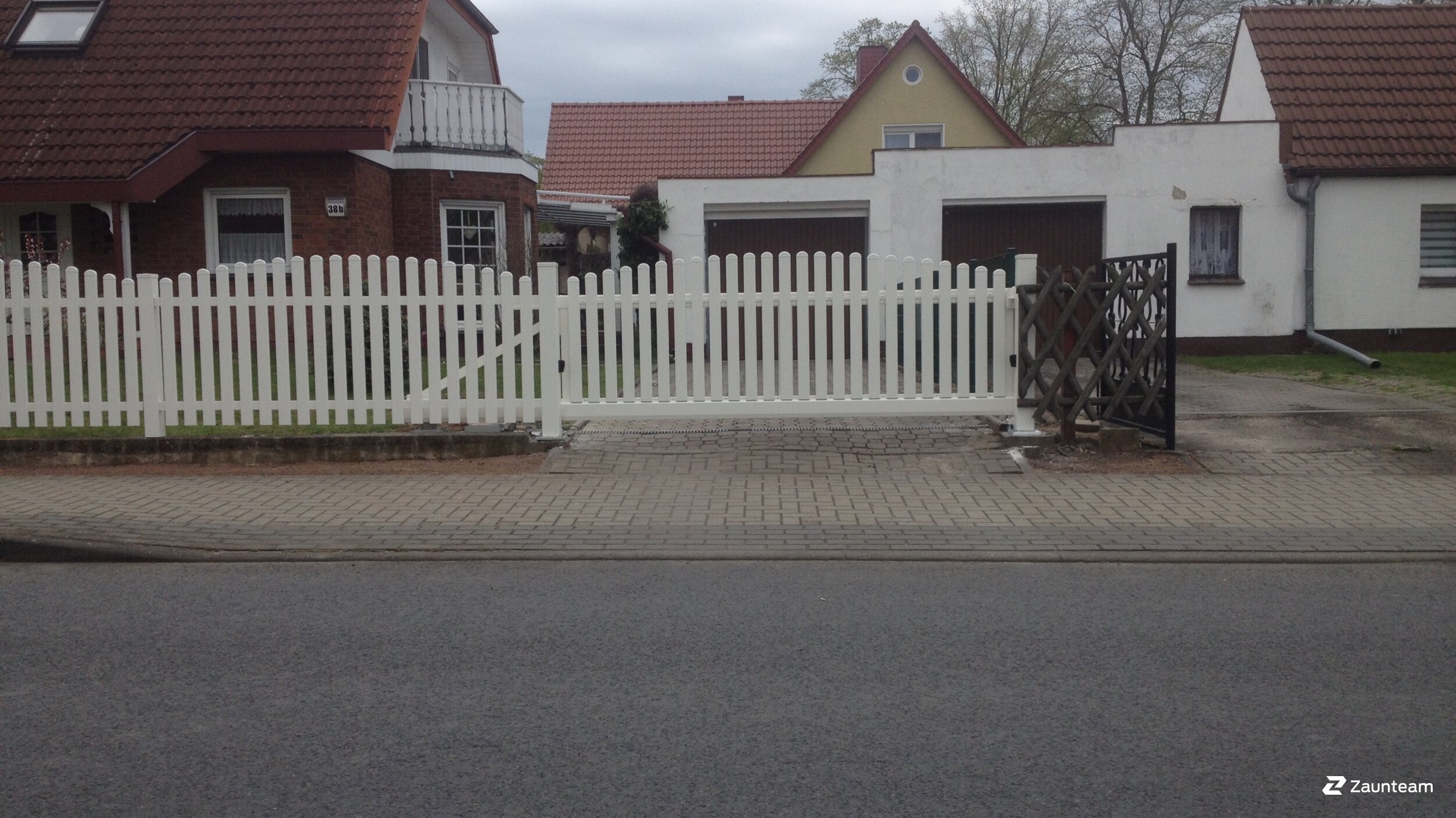 Automatische Tore aus dem 2017 in 17291 Prenzlau Deutschland von Zaunteam Pasewalk.