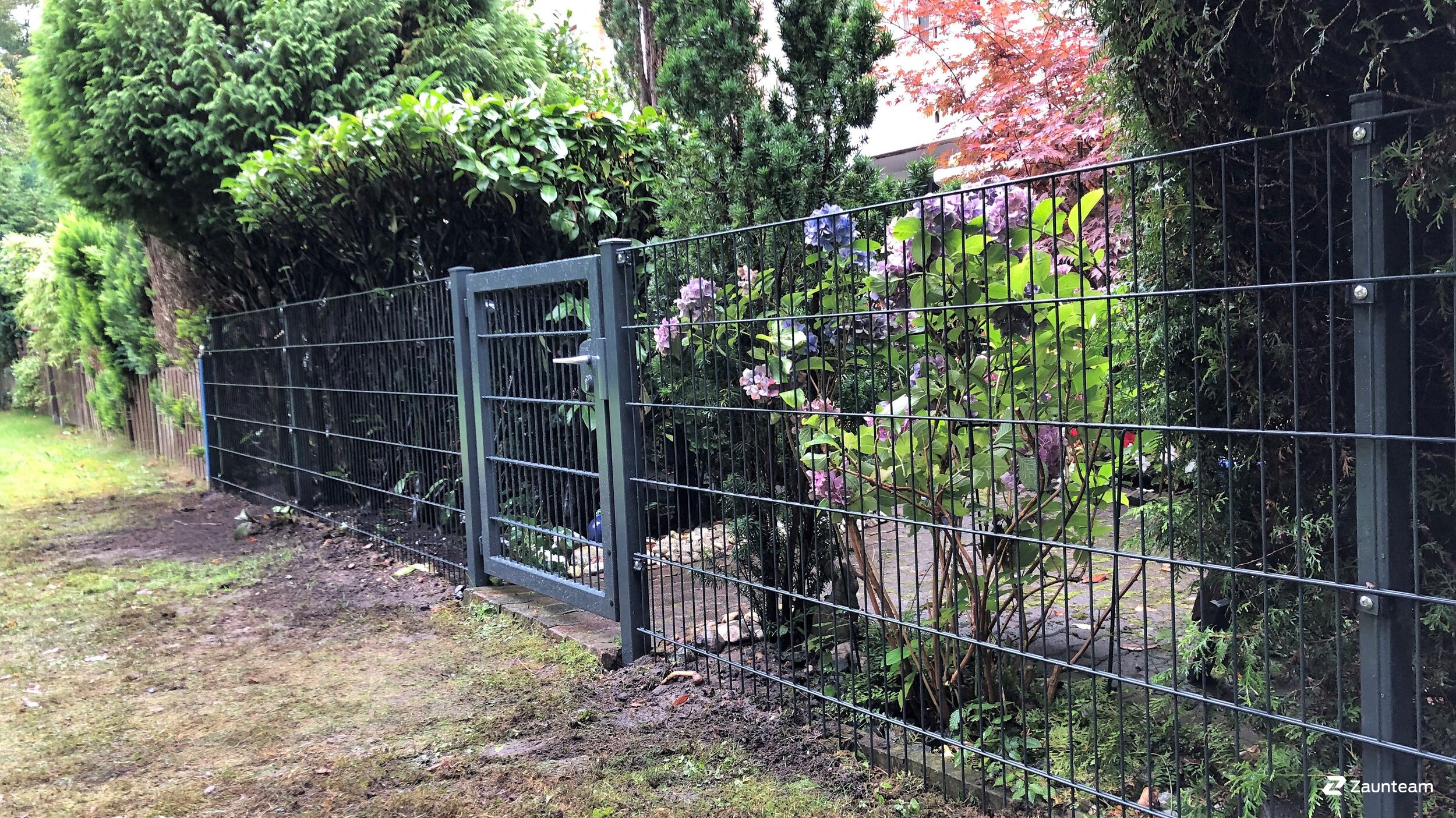 Doppelstabmattenzaun aus dem 2023 in 22559 Hamburg Deutschland von Zaunteam Elbe-Pinnau.