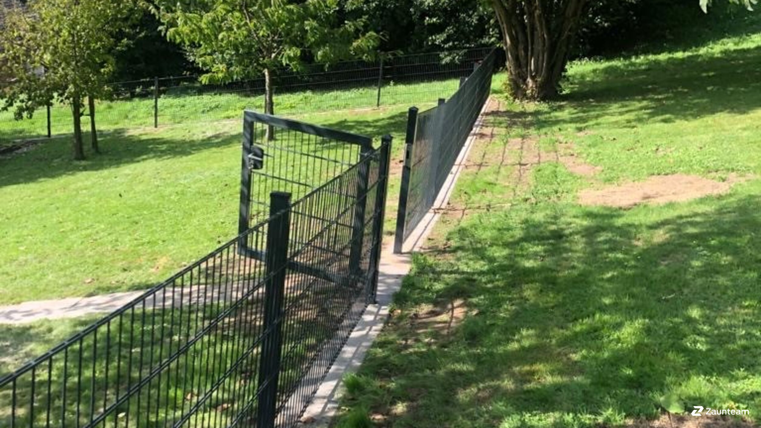Doppelstabmattenzaun aus dem 2023 in 32549 Bad Oeynhausen Deutschland von Zaunteam Kischkel.