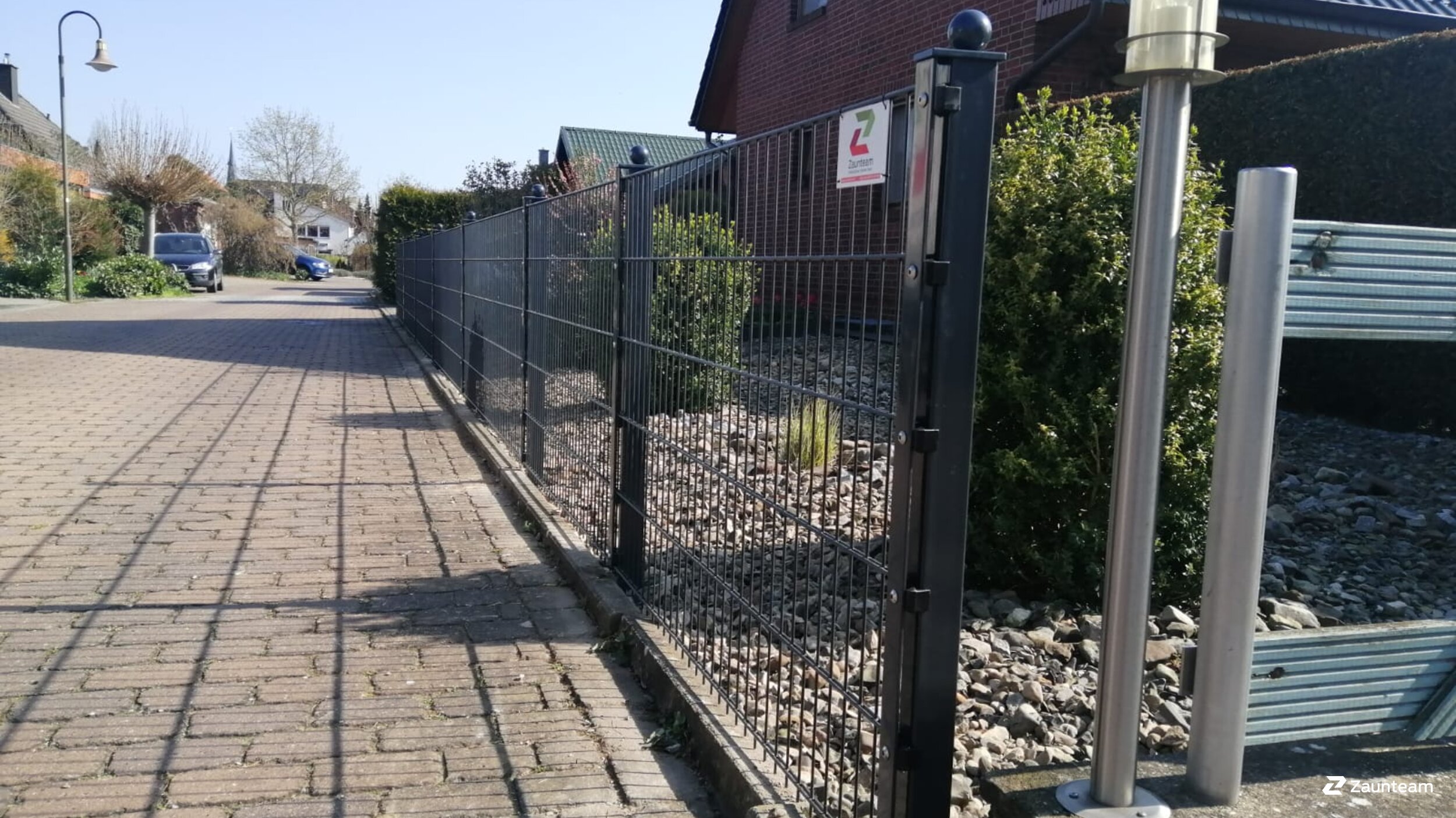 Doppelstabmattenzaun aus dem 2020 in 31036 Eime Deutschland von Zaunteam Weser-Leine.